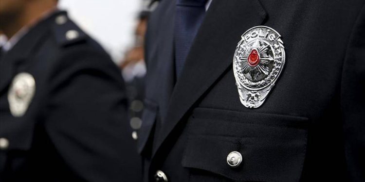 Emniyette büyük operasyon: Ankara, İzmir, Bursa, Denizli, Erzurum, Edirne, Şanlıurfa ve Muğla’nın da aralarında bulunduğu 24 ilin emniyet müdürü görevden alındı!