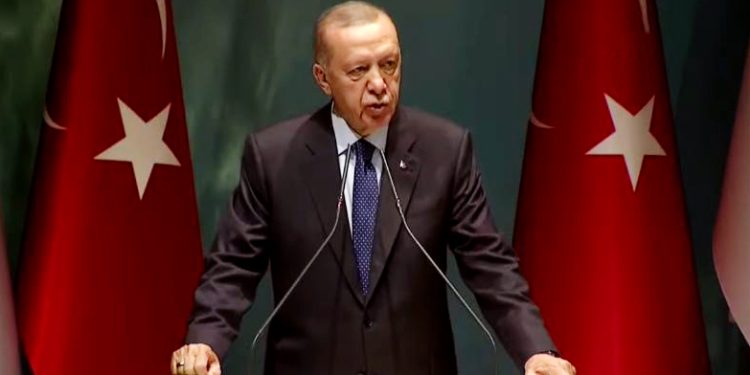 Erdoğan, emekliler için yıl sonunu tarih verdi: Serzenişlerinin farkındayız, gerekli adımları atacağız