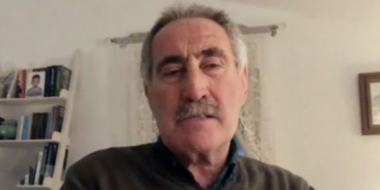 Ertuğrul Günay, ‘yeni fikirleri’ yazdı: Toprak ısındı; ekimde yeni tohumlar atmanın, fidanlar dikmenin vaktidir