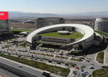 Erzurum Şehir Hastanesi altı hastaneyi yuttu