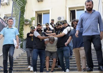 Esenyurt’taki tekel bayisine saldırı: 3 kişi tutuklandı, 5 kişi adli kontrolle serbest kaldı