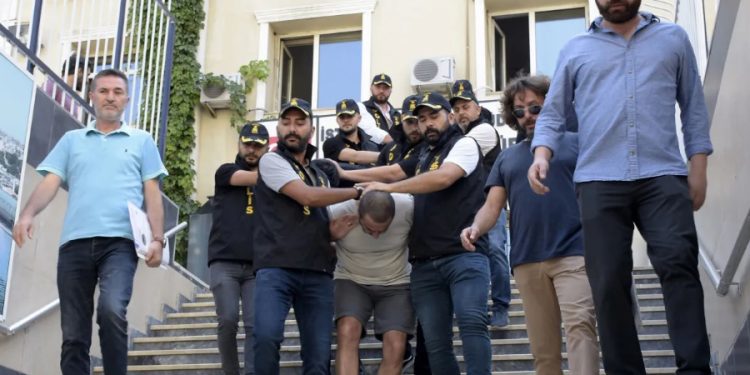 Esenyurt’taki tekel bayisine saldırı: 3 kişi tutuklandı, 5 kişi adli kontrolle serbest kaldı