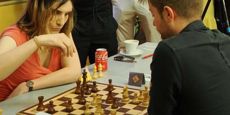 FIDE'den tepki çeken karar: Trans kadınların 'kadın' kategorisinde yarışması yasaklandı