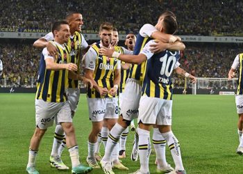 Fenerbahçe, Avrupa'da tur için sahaya çıkıyor