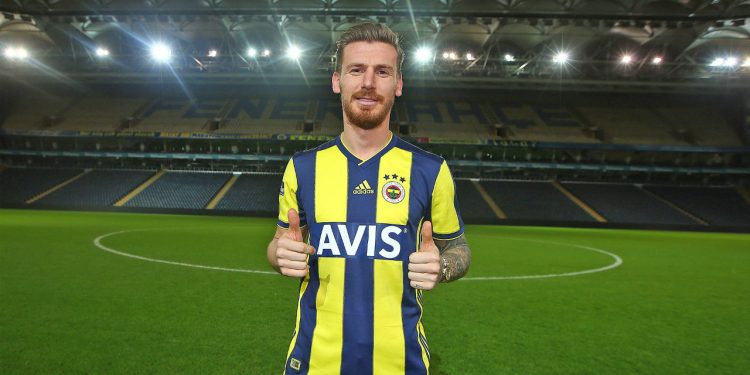 Fenerbahçe, Serdar Aziz'i kadrodan çıkardı