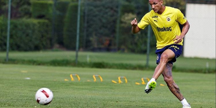 Fenerbahçe'de Becao heyecanı!