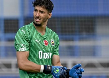 Fenerbahçe'de çanlar Altay Bayındır için çalıyor!