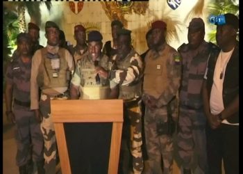 Gabon'da geçici hükümetin başına Muhafız Alayı Komutanı Nguema geçti