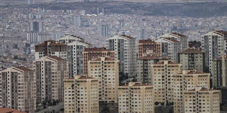 Gayrimenkul uzmanı Büyükdüman: Konuta ek vergi geliyor