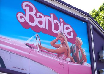 Gişe rekorları kıran Barbie filmini yasak!