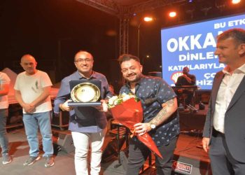 Gökçe'nin konseri iptal eden belediye, 7 şehidin verildiği gün konser verdi