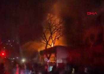 Güney Afrika’da yangın faciası: 73 ölü, 52 yaralı