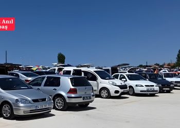 İkinci el araç piyasasında fiyatlar uçuyor: 'Parayı denkleştirene kadar zam geldi'