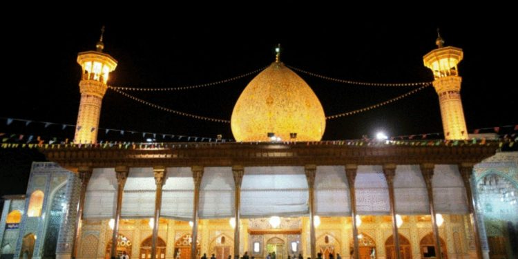 İran'da aylar sonra Şah Çerağ Türbesi'ne ikinci IŞİD saldırısı: İki kişi öldü, dört kişi gözaltında