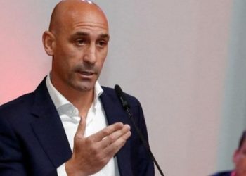 İspanyol futbol yöneticileri, federasyon başkanı Luis Rubiales’in istifasını istedi