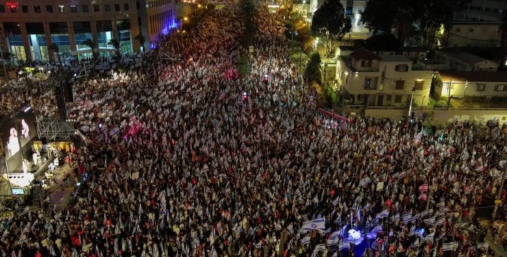 İsrailliler, ‘yargı düzenlemesi’ne karşı yine sokaklara indi