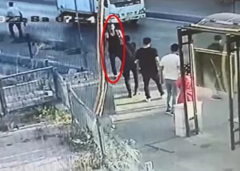 İstanbul Valisi Gül, ‘bıçaklı saldırganı vuran polis açığa alındı’ iddiasını yalanladı