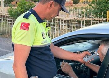 İzmir'de 2 bin 744 kişiye ceza