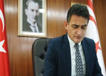 KKTC, kabinede değişikliğe gitti: Dört yeni bakan atandı