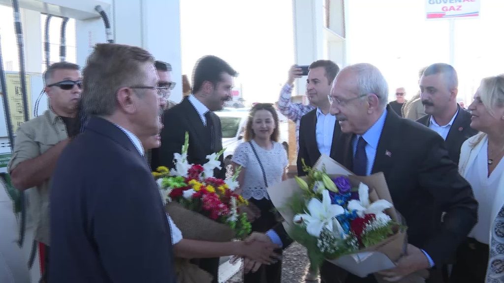 Kılıçdaroğlu, Hacı Bektaş-i Veli'nin türbesini ziyaret etti