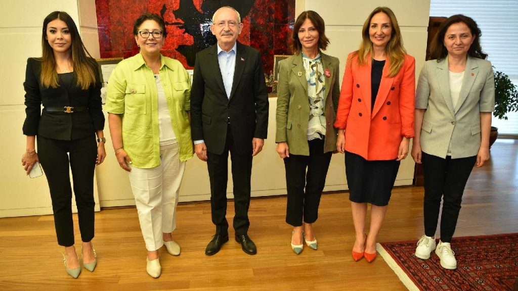 Kılıçdaroğlu'ndan kadın aday çağrısı: Seçilebilir yerlerden aday gösterilmesi gerekiyor