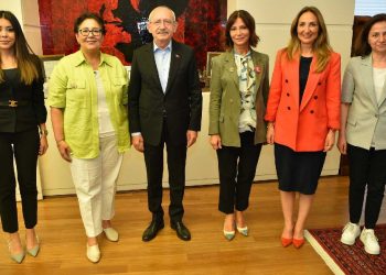 Kılıçdaroğlu'ndan kadın aday çağrısı: Seçilebilir yerlerden aday gösterilmesi gerekiyor