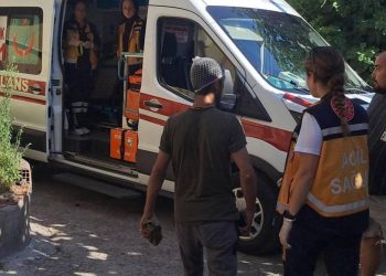 Kira kavgaları bitmiyor: Ev sahibinin başına keserle vurdular!