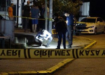 Kocaeli’de kadın cinayeti: Cadde ortasında öldürüp, parkta intihar etti