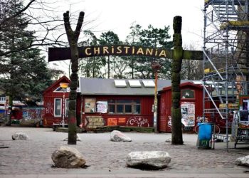 Kopenhag'da anarşist komünün bulunduğu bölgeye silahlı saldırı: Bir ölü, dört yaralı