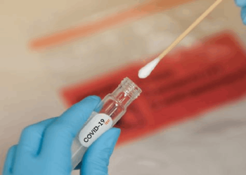 Koronavirüs yeniden mi hortluyor? Fransa'da yeni varyant yayılıyor