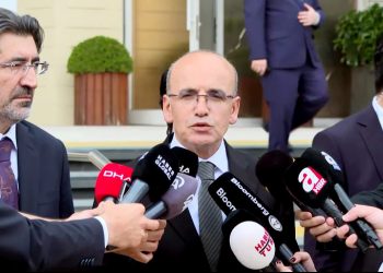 Mehmet Şimşek’ten enflasyon açıklaması: Yıllık enflasyon, 1 yıl sonra düşmeye başlayacak