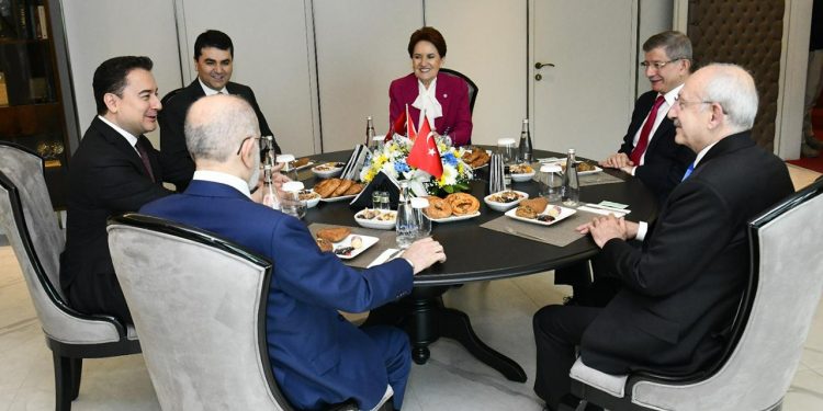 Mehmet Tezkan: Altılı Masa'daki üç parti bir yıl boyunca CHP'yi de seçmenini de kandırmış!