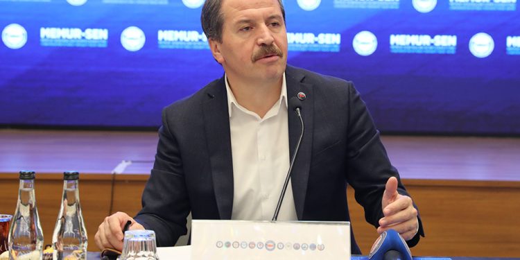 Memur-Sen Başkanı Ali Yalçın: Gerçekçi, piyasa koşullarını dikkate alan bir teklifle gelinmeli