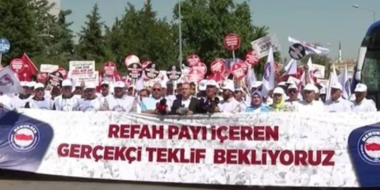 Memur-Sen'den 81 ilde eylem: ‘‘Gerçekçi teklif bekliyoruz’’