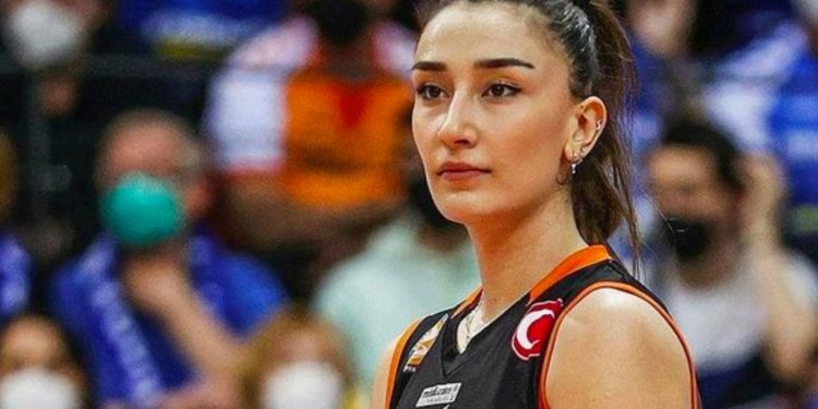 Milli voleybolcu Hande Baladın, meydan okudu: Onları yenecek güce sahibiz