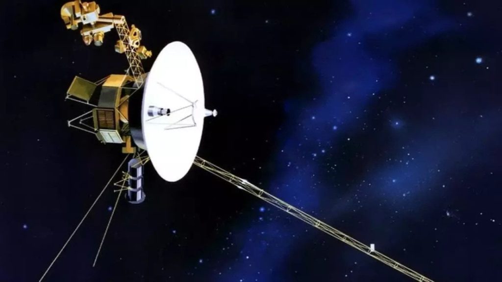 NASA kayıp 'Voyager 2' uzay aracıyla iletişimi yeniden sağladı: Yanlış komut sonucu bağlantı kesilmişti