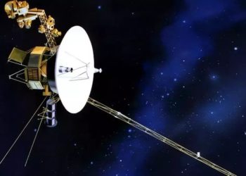 NASA kayıp 'Voyager 2' uzay aracıyla iletişimi yeniden sağladı: Yanlış komut sonucu bağlantı kesilmişti