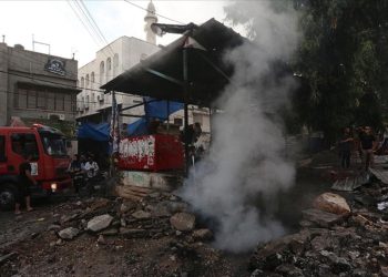 Nablus'ta İsrail askerleri ile Filistinliler arasında çatışma
