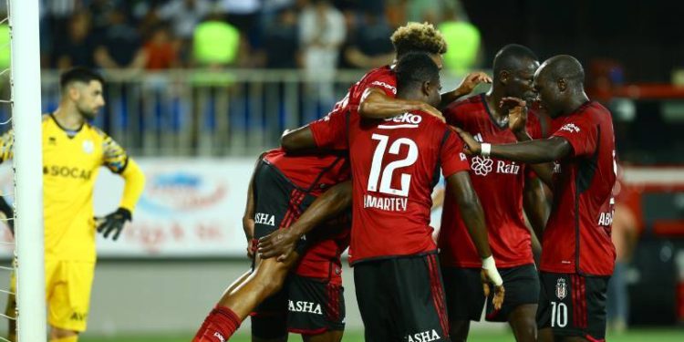 Neftçi Bakü'yü deplasmanda yenen Beşiktaş avantajı kaptı