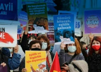 'Niyetim 4'e kadar gitmekti' diyen kadın düşmanı vekile yanıt: 'Yobazların ensesindeyiz'