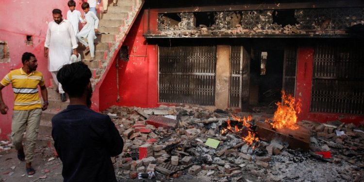 Pakistan, kilise saldırılarında zarar gören Hristiyan ailelere tazminat ödeyecek