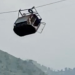 Pakistan'da yedi çocuk uçurumun üstündeki teleferikte mahsur kaldı