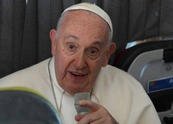 Papa: Kilise LGBT bireyler dahil herkese açık ancak kurallarımız var