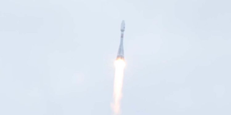 Rus uzay aracı Luna-25 Ay yörüngesine girdi