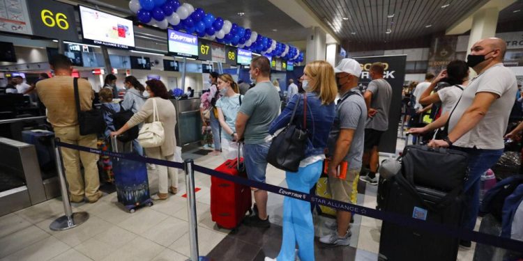 Rusya, Moskova hava sahasında 2 İHA imha etti, başkentte hava trafiği bir süre aksadı