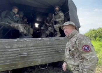 Rusya Soruşturma Komitesi: Düşen uçağın enkazında 10 ceset bulundu