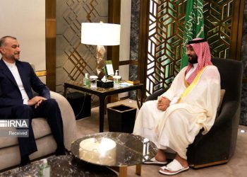 Suudi Veliaht Prensi, İran Dışişleri Bakanı ile görüştü: Marttan bu yana en üst düzey temas