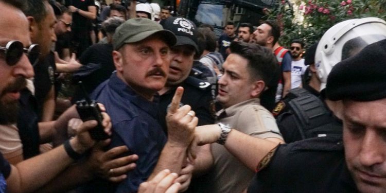 Taciz, işkence ve tehdit suçlamasıyla birçok suç duyurusu yapılmıştı! İstanbul’da İlçe Emniyet Müdürü oldu