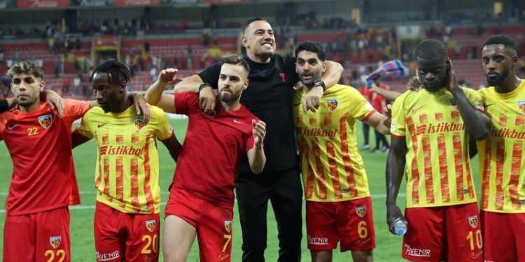 Transfer tahtası kapalı olan Kayserispor sezona iyi başladı