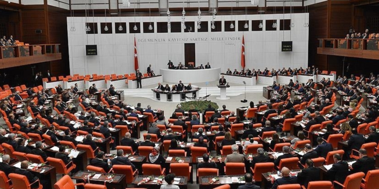 Türk Vatandaşlığı Kanunu'nda değişiklik teklifi: TBMM Başkanlığı'na sunuldu